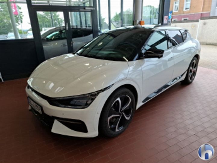 2023 Kia EV6 GT-Line – Snow White